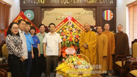 Ủy ban MTTQ và các tổ chức chính trị - xã hội của tỉnh thăm, chúc mừng Ban Trị sự Giáo hội Phật Giáo tỉnh nhân dịp Lễ Phật đản năm 2024