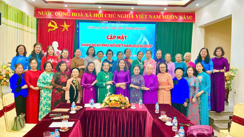 GẶP MẶT CÂU LẠC BỘ HƯU TRÍ HỘI LHPN TỈNH NHÂN DỊP  KỶ NIỆM 96 NĂM NGÀY THÀNH LẬP HỘI LHPN VIỆT NAM