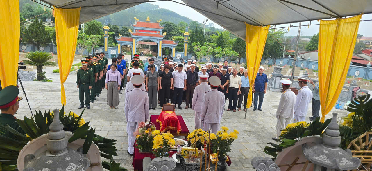 Đón nhận hài cốt Liệt sĩ