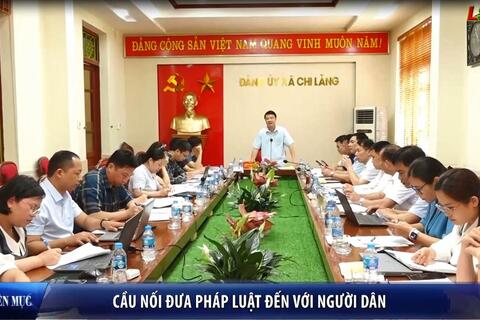 Cầu nối đưa pháp luật đến với người dân