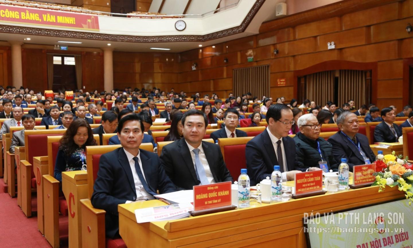 Các đại biểu dự đại hội