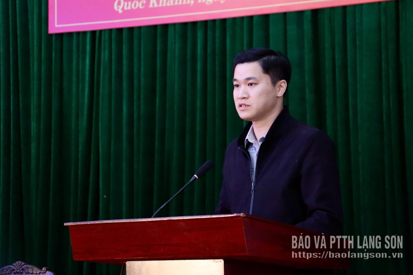 Ông Bùi Quang Khải, chuyên viên Phòng Công tác hội đồng Văn phòng Đoàn đại biểu Quốc hội và HĐND tỉnh báo cáo chương trình hành động