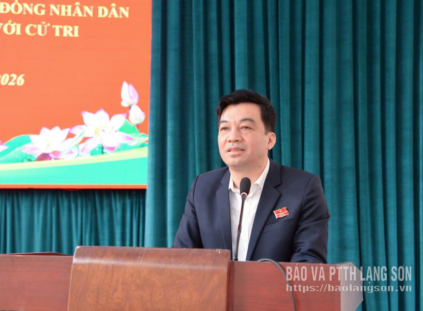 Ông Vy Quang Dũng, Phó Trưởng ban phụ trách Ban Văn hóa - Xã hội, HĐND tỉnh trình bày chương trình hành động