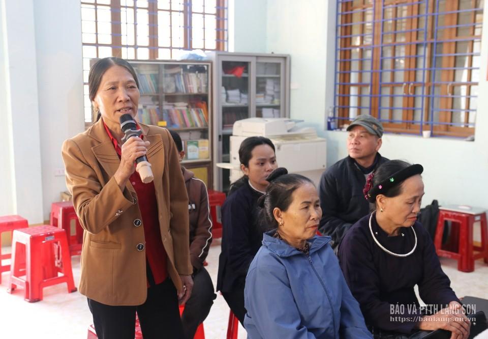 Cử tri xã Tri Lễ phát biểu ý kiến, nguyện vọng