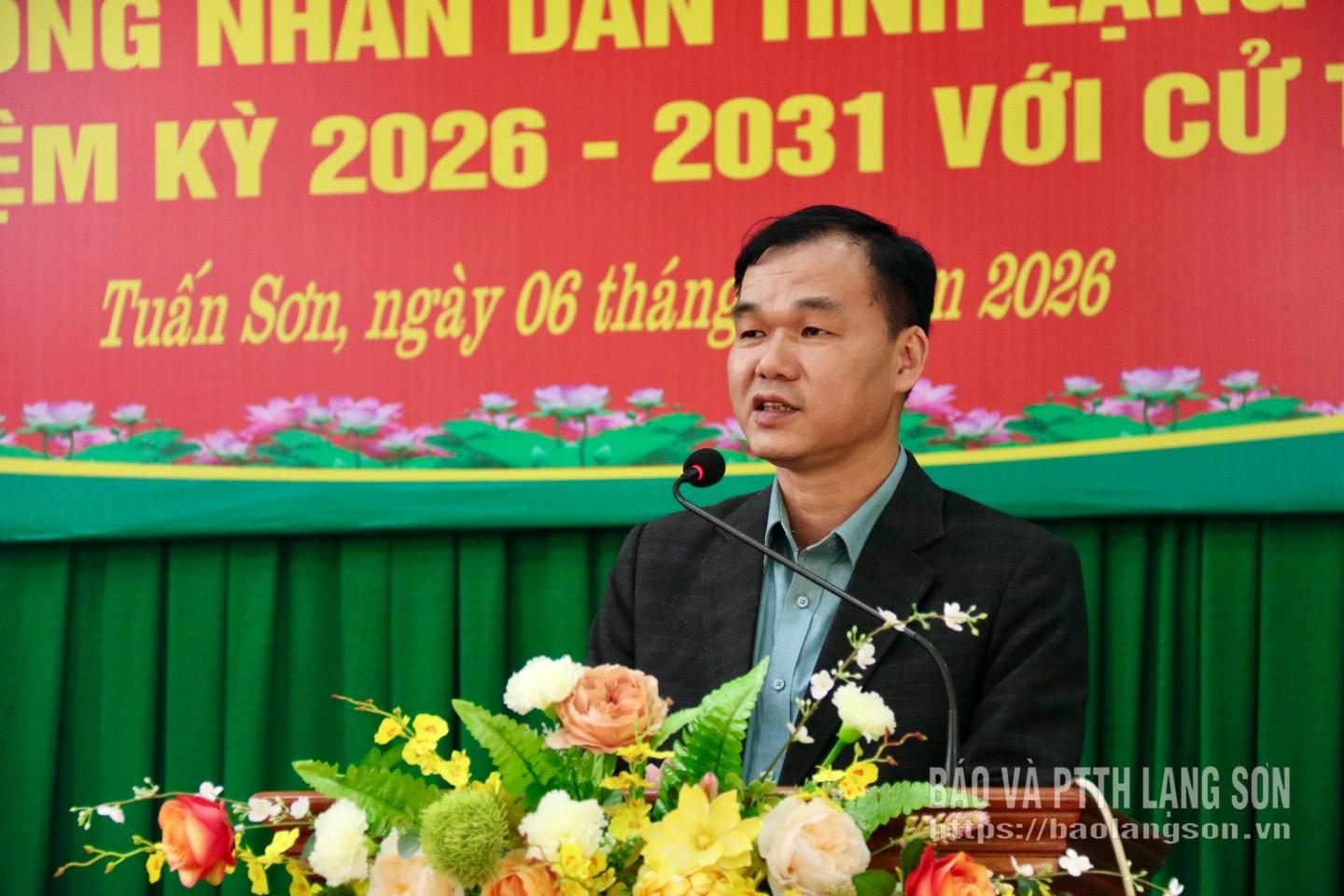 Ông Nguyễn Trọng Hùng, Ủy viên Ban Chấp hành Đảng bộ tỉnh, Bí thư Đảng Ủy, Chủ tịch HĐND xã Vân Nham trình bày chương trình hành động