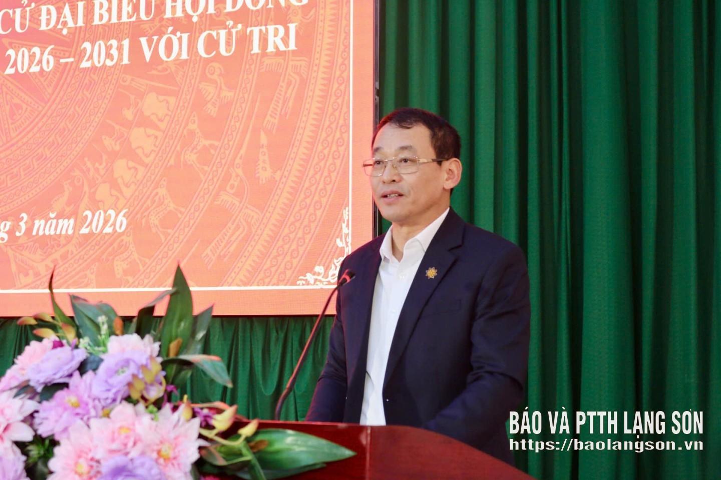 Ông Phạm Đức Huân, Tỉnh ủy viên, Giám đốc Sở Dân tộc và Tôn giáo trình bày chương trình hành động