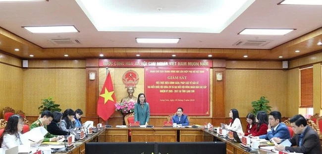 Đoàn Chủ tịch TƯ Hội LHPN Việt Nam giám sát việc thực hiện chính sách, pháp luật về bầu cử tại Lạng Sơn- Ảnh 1.