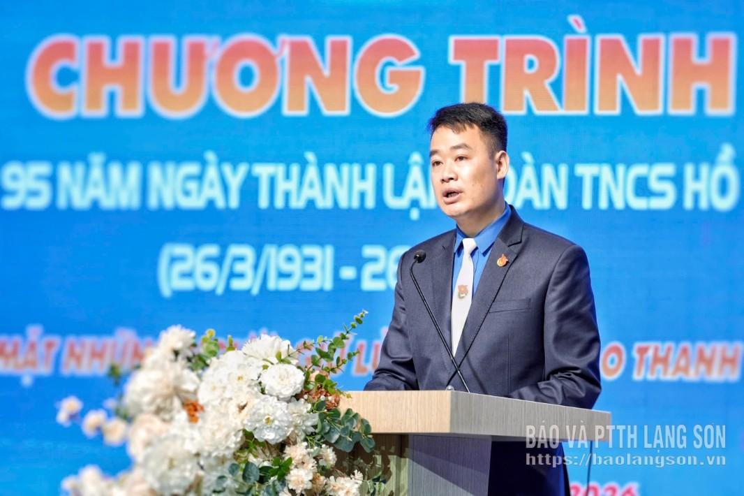 Bí thư Tỉnh đoàn phát biểu khai mạc chương trình