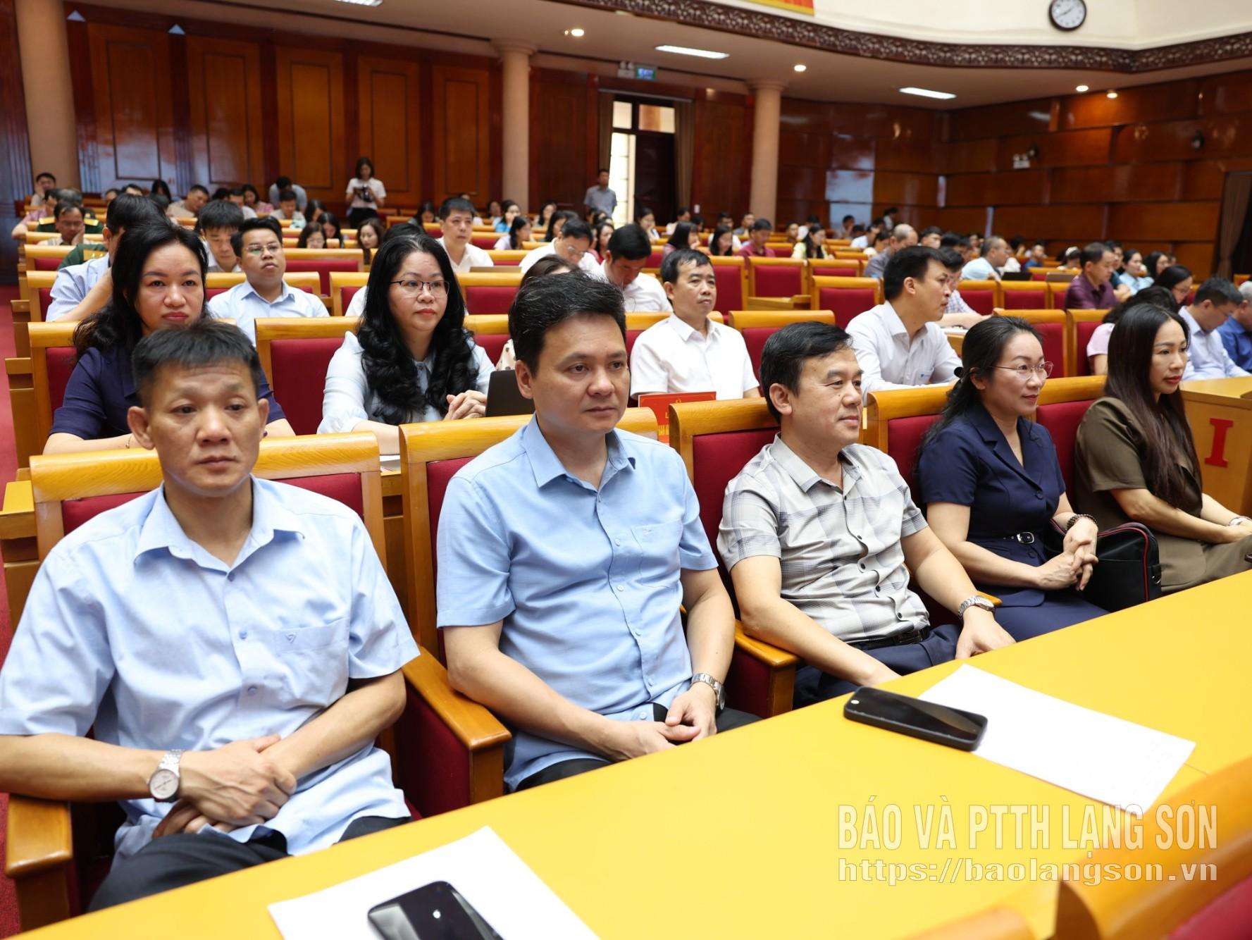 Các đại biểu dự hội nghị tại điểm cầu tỉnh Lạng Sơn