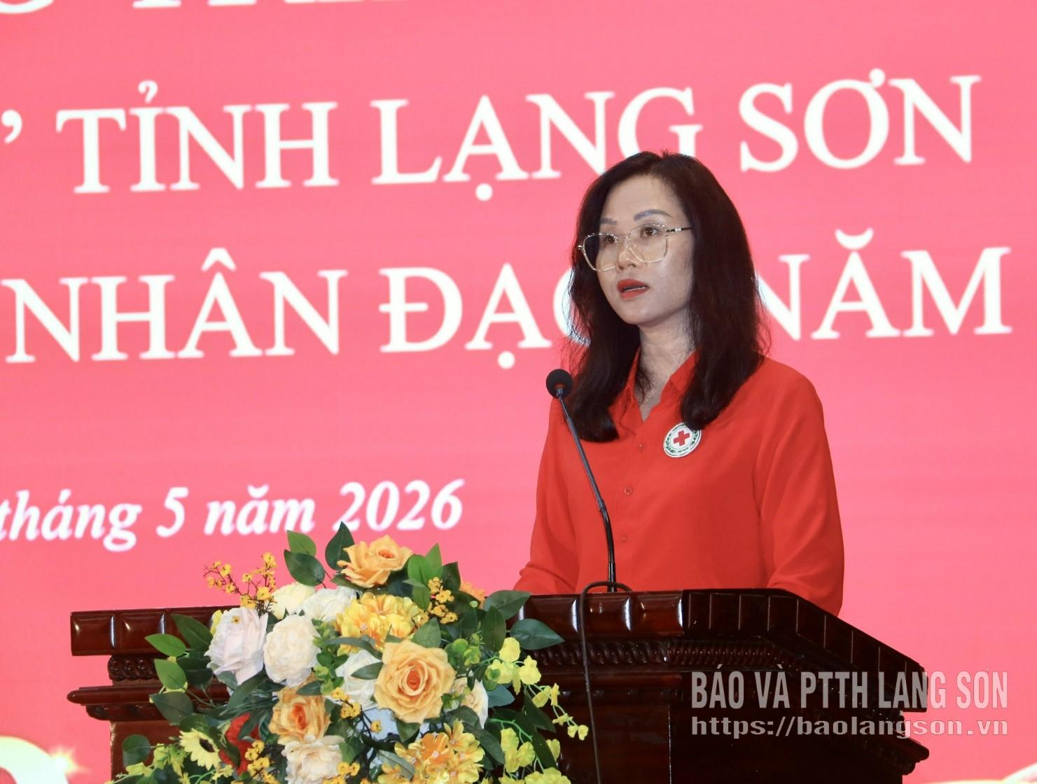 Chủ tịch Hội Chữ thập đỏ tỉnh phát biểu tại chương trình