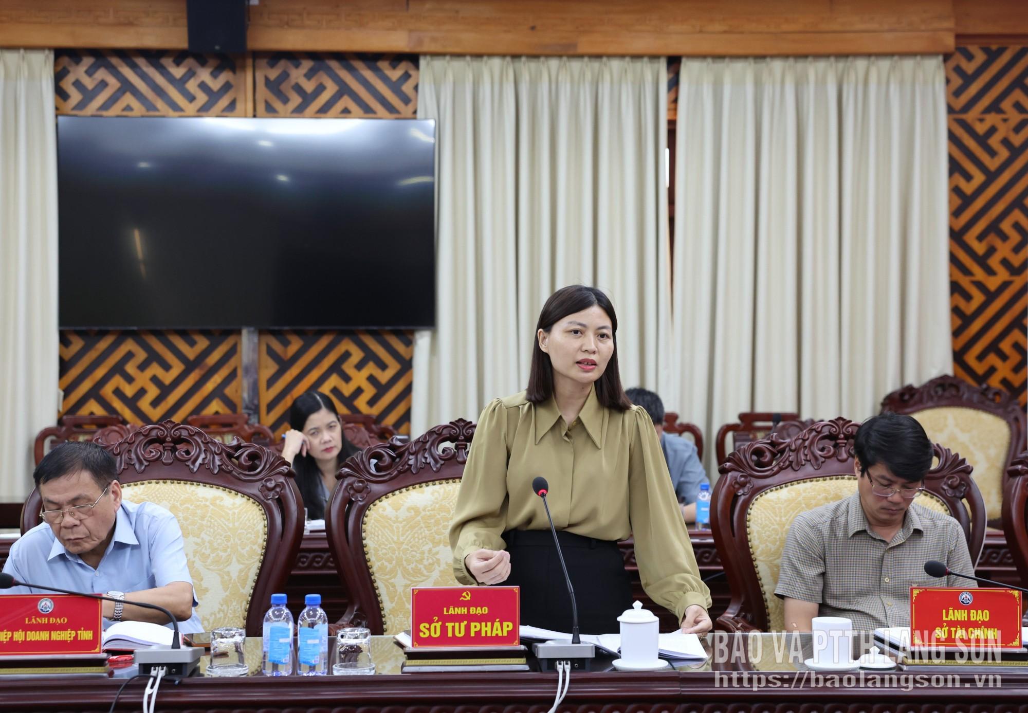Lãnh đạo Sở Tư pháp phát biểu ý kiến tại chương trình làm việc