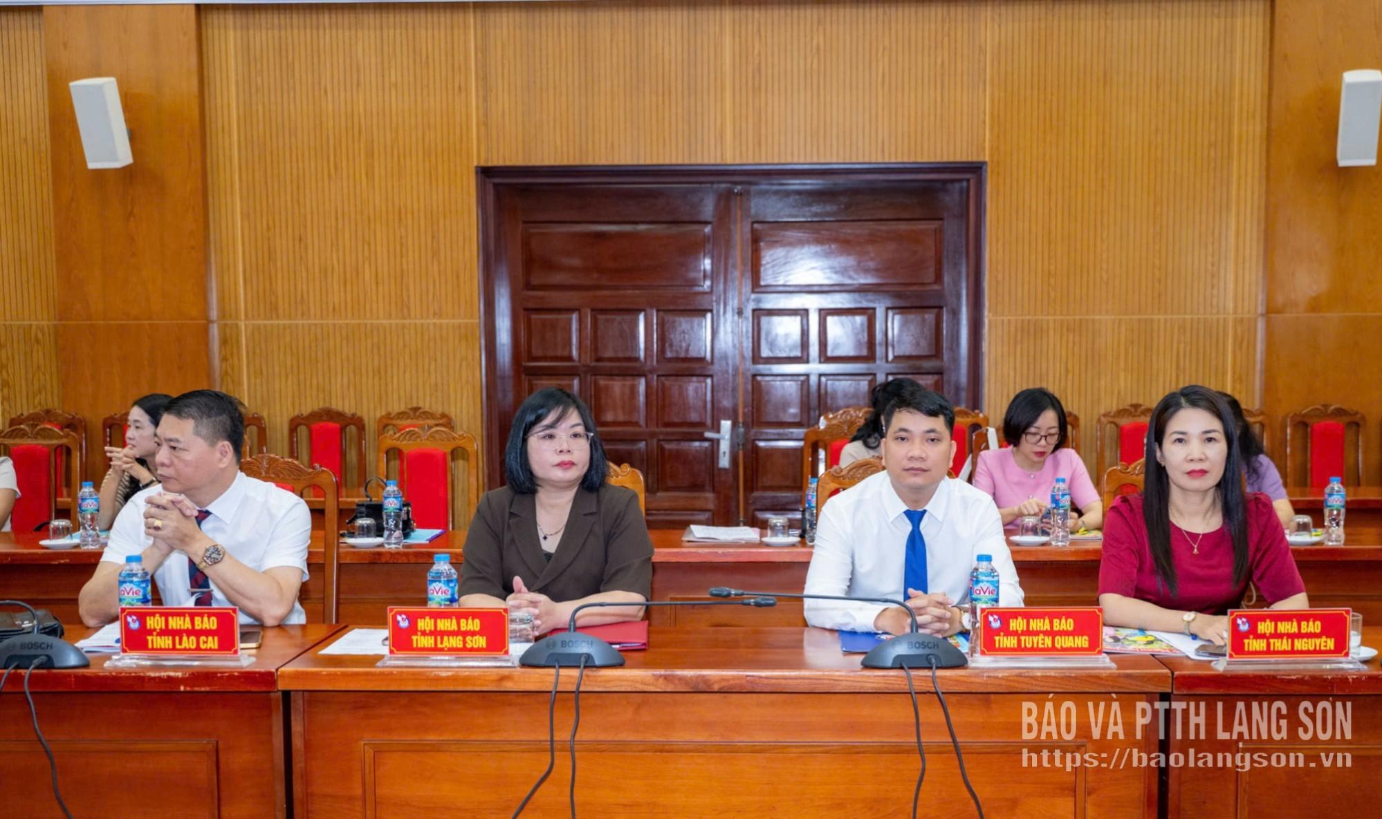 Lãnh đạo các tỉnh, thành phố dự Hội thảo