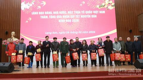 Đồng chí Chủ nhiệm Ủy ban Kiểm tra Trung ương thăm, chúc tết tại Lạng Sơn