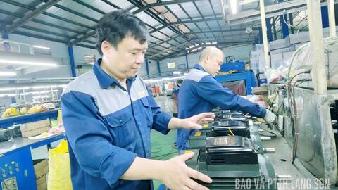 Gương công nhân sản xuất tiêu biểu