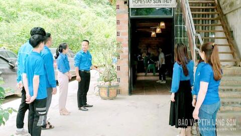 Thanh niên làm du lịch cộng đồng