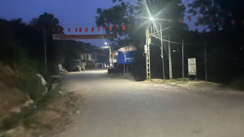 Thắp sáng đường liên thôn