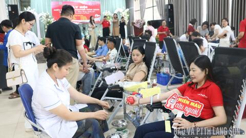 Hơn 760 tình nguyện viên đăng ký hiến máu tại ngày hội hiến máu tình nguyện khu vực Bình Gia