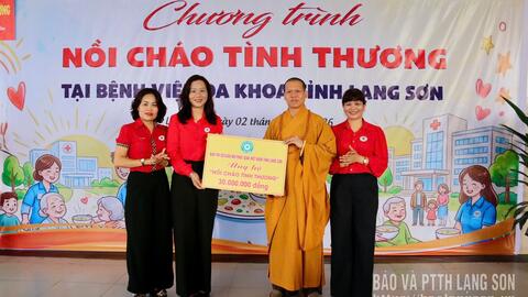 Khai trương chương trình “Nồi cháo tình thương” tại Bệnh viện Đa khoa tỉnh