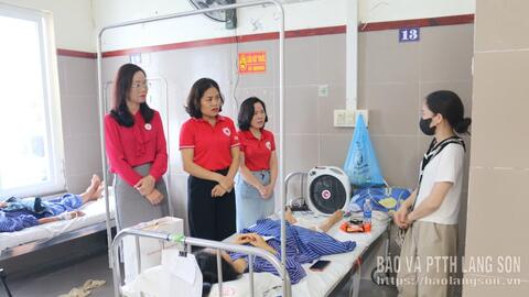 Hội Chữ thập đỏ tỉnh thăm, hỗ trợ gia đình nạn nhân tai nạn giao thông có hoàn cảnh khó khăn