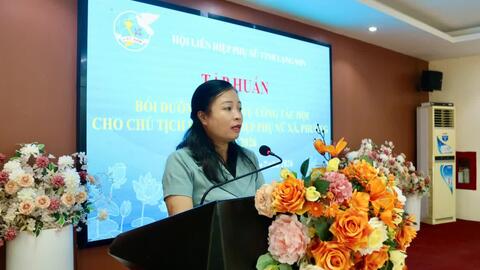 Bồi dưỡng nghiệp vụ công tác Hội cho Chủ tịch Hội LHPN xã, phường