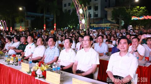 Khai trương Không gian văn hóa đường Hùng Vương