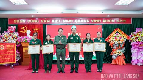 Tiếp lửa truyền thống