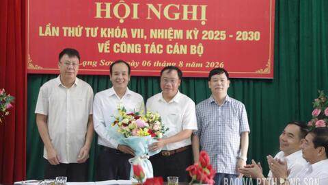 Công bố quyết định và bầu chức vụ Phó Chủ tịch Liên minh Hợp tác xã tỉnh
