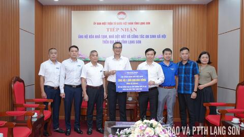 Tiếp nhận gần 1,4 tỷ đồng ủng hộ đồng bào bị ảnh hưởng bởi lũ lụt trên địa bàn tỉnh