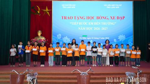 Trao 170 suất học bổng, xe đạp "Tiếp bước em đến trường" năm học 2026 - 2027