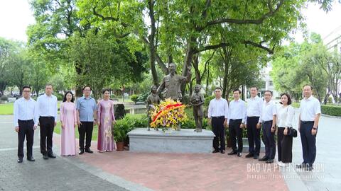 Đoàn đại biểu tỉnh Lạng Sơn thăm di tích Khu học xá Trung ương