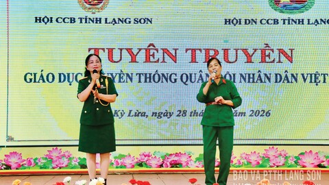 Nữ cựu chiến binh tiếp lửa truyền thống