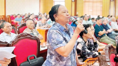 Quảng trường hợp lòng dân