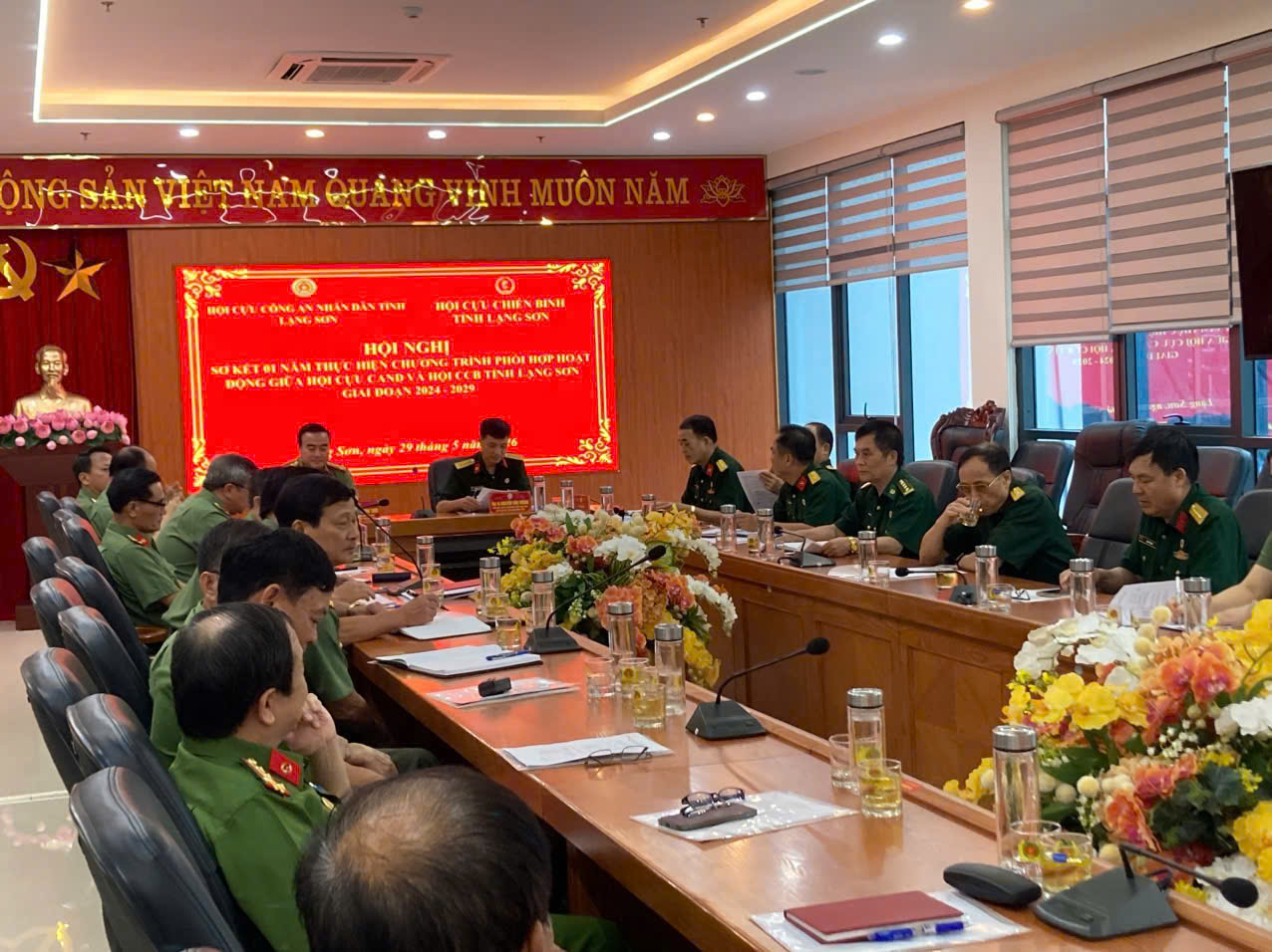Hội Cựu chiến binh tỉnh và Hội Cựu Công an nhân dân tỉnh Lạng Sơn sơ kết 01 năm thực hiện chương trình phối hợp