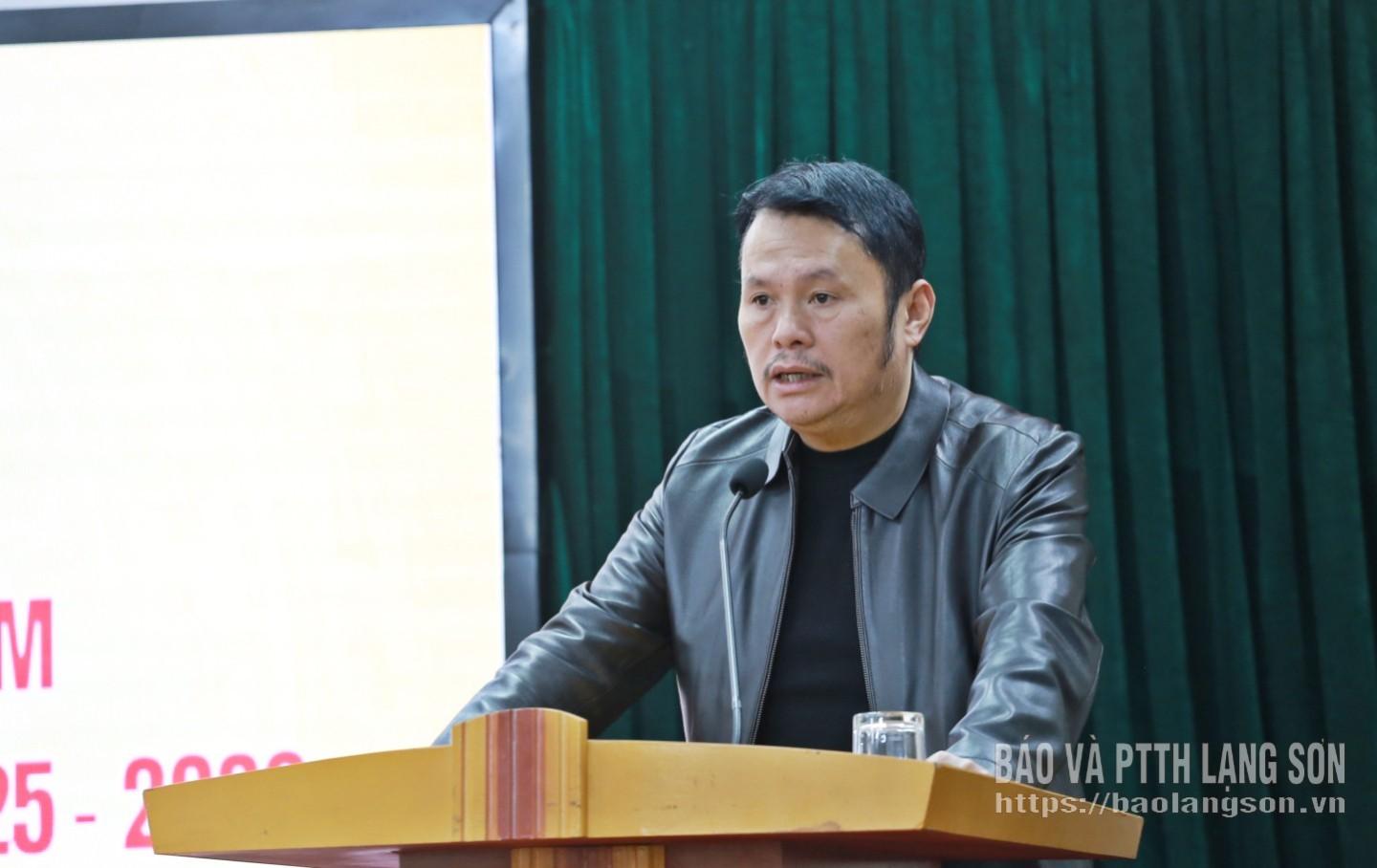 Đại biểu thảo luận tại hội nghị