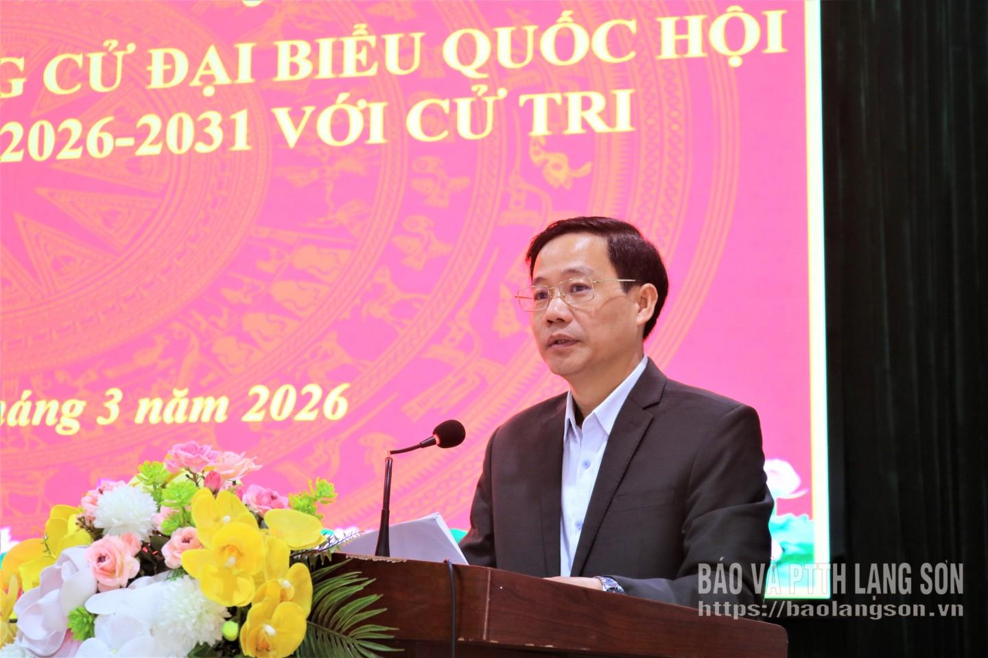 Đồng chí Phó Chủ tịch Ủy ban MTTQ Việt Nam tỉnh giới thiệu tiểu sử các ứng cử viên Đại biểu Quốc hội khóa XVI, nhiệm kỳ 2026-2031