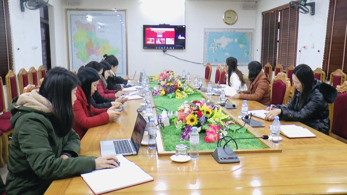 Hội LHPN Lạng Sơn: Để hội viên, phụ nữ hiểu rõ quyền lợi và trách nhiệm, tự nguyện và hào hứng đi bầu cử- Ảnh 3.