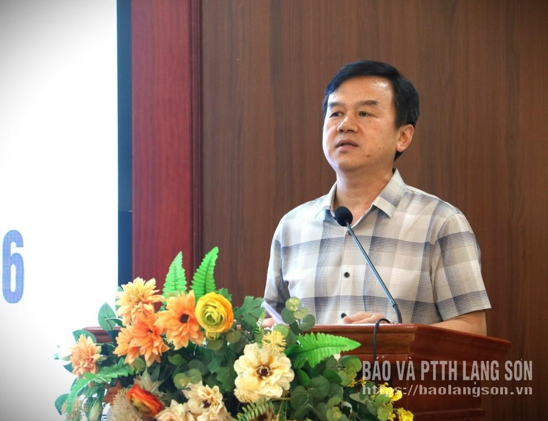 Lãnh đạo Sở Y tế phát biểu tại hội nghị