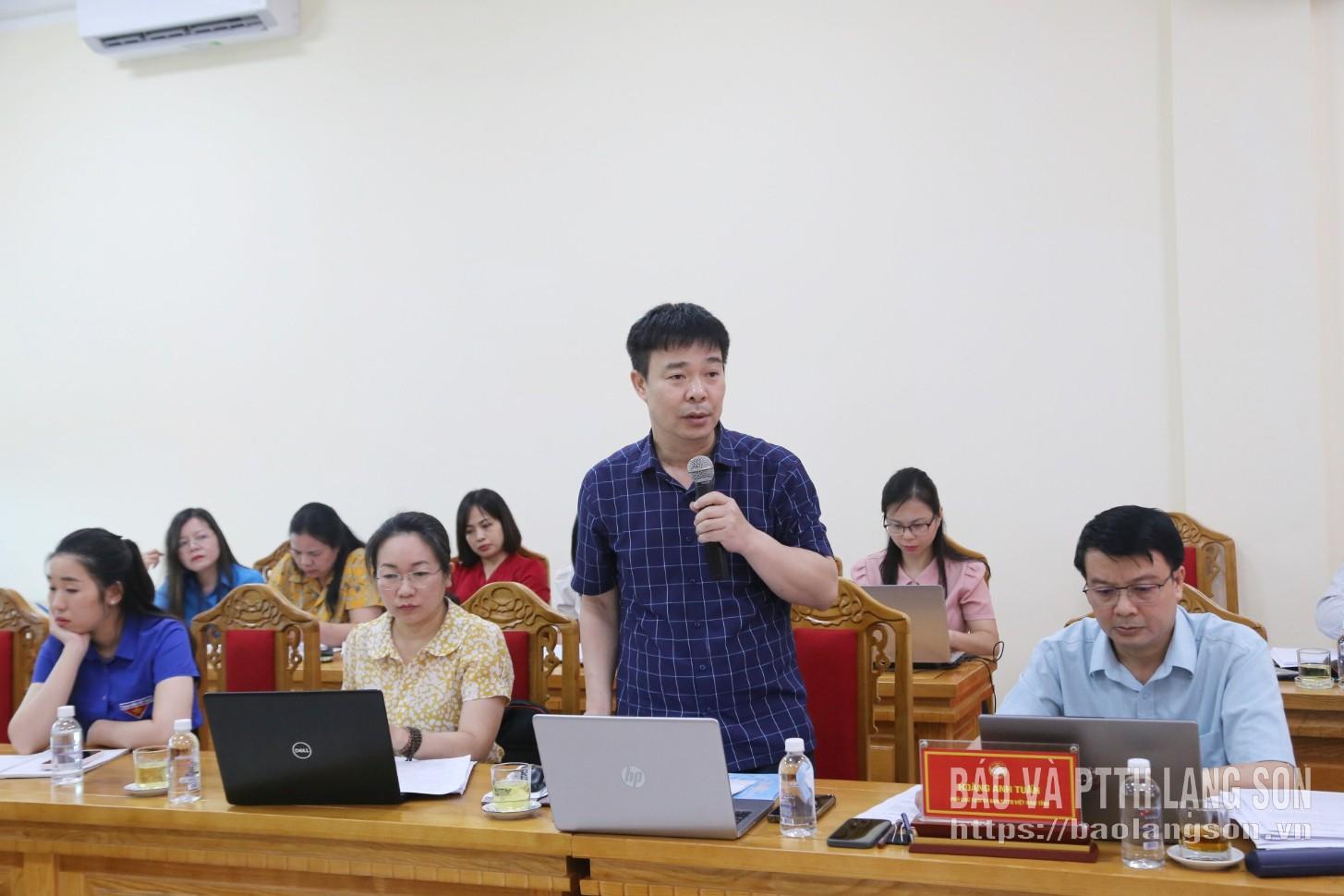 Đại diện Ban Công tác Công đoàn phát biểu tại buổi làm việc