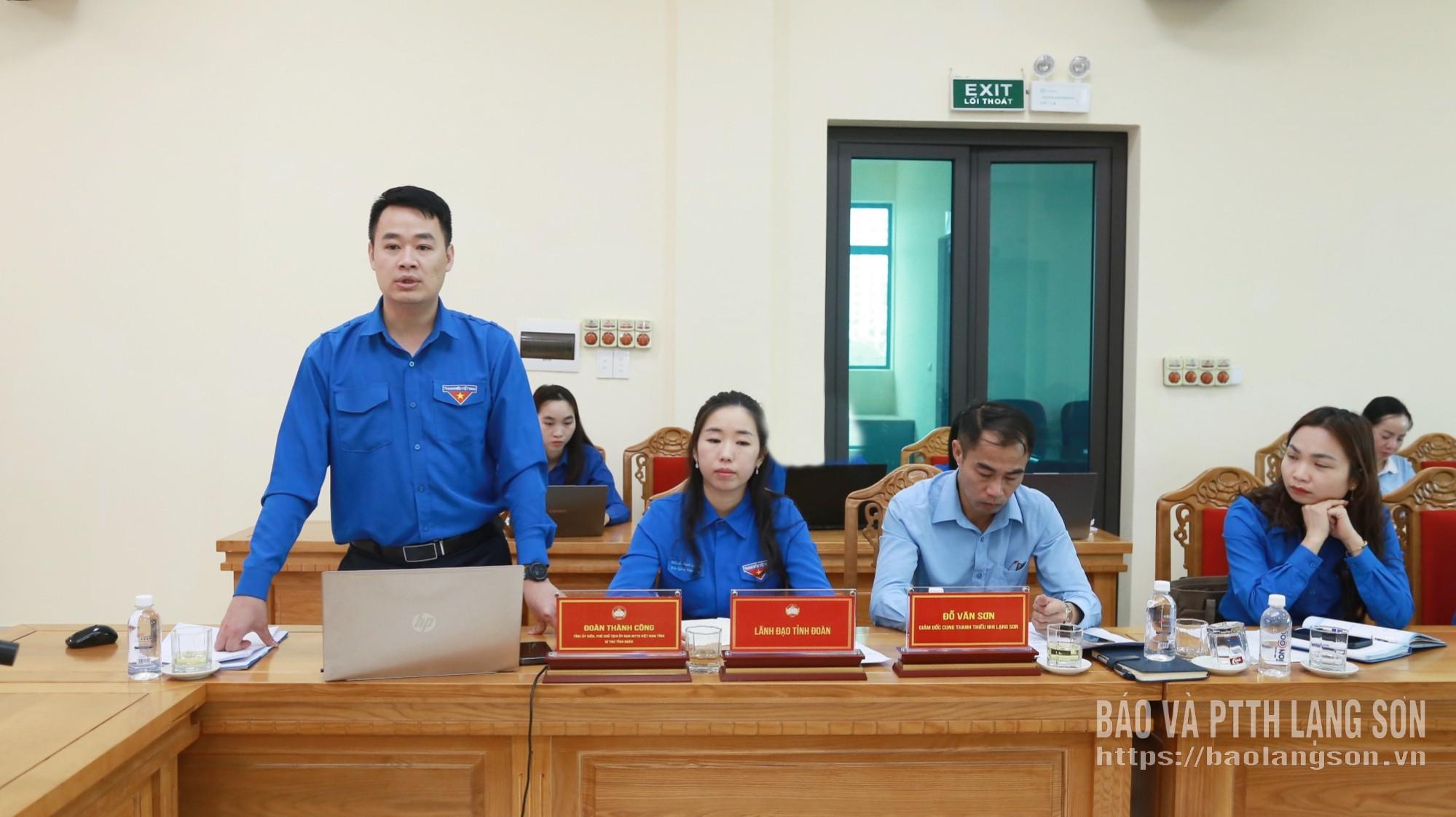 Lãnh đạo Tỉnh đoàn báo cáo, đề xuất các nội dung tại chương trình làm việc