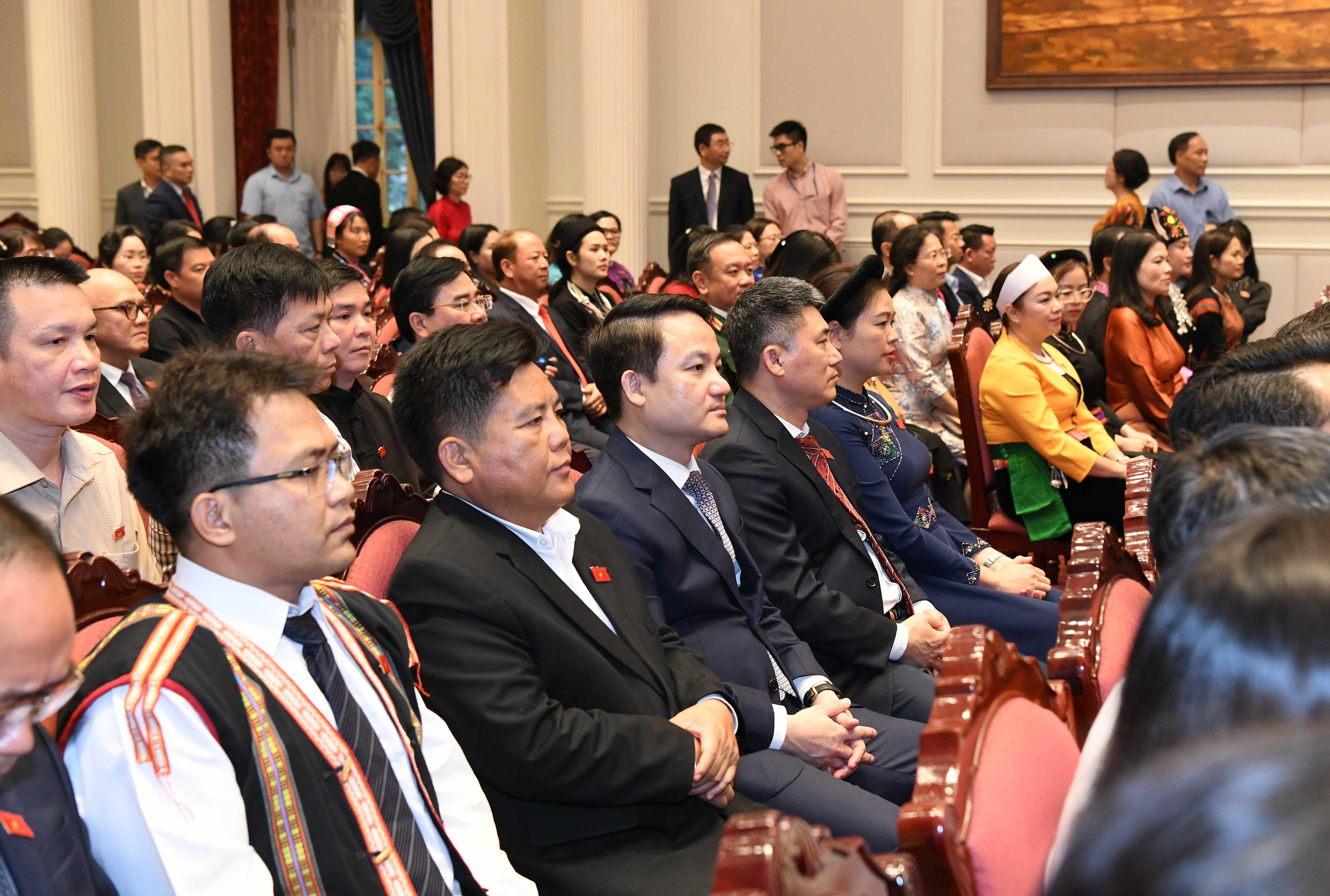 Các đại biểu dự cuộc gặp mặt. Ảnh: Lâm Hiển