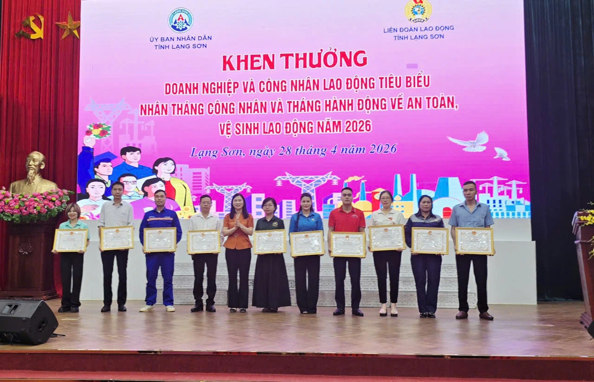 Đa dạng hoạt động hỗ trợ người lao động trong Tháng Công nhân ở Lạng Sơn- Ảnh 2.