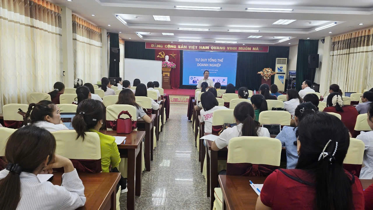 Hội LHPN Lạng Sơn tập huấn kỹ năng quản lý điều hành hợp tác xã, hộ kinh doanh- Ảnh 1. Hội LHPN Lạng Sơn tập huấn kỹ năng quản lý điều hành hợp tác xã, hộ kinh doanh- Ảnh 1.