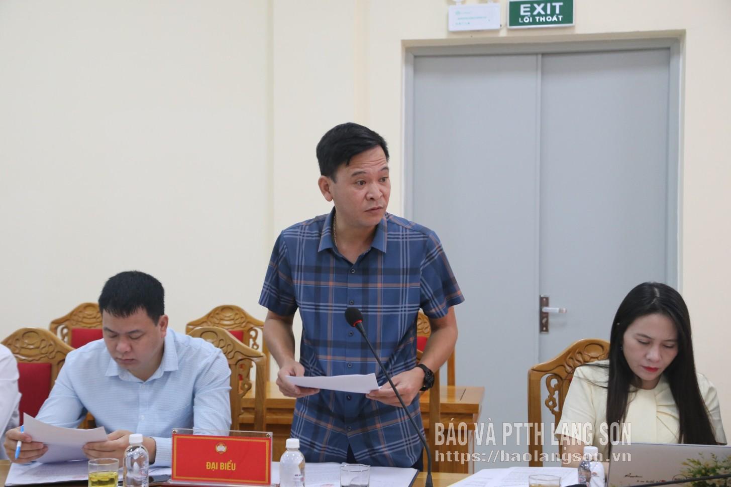 Đại diện Ban chuyên môn Ủy ban MTTQ Việt Nam tỉnh báo cáo tại buổi kiểm tra