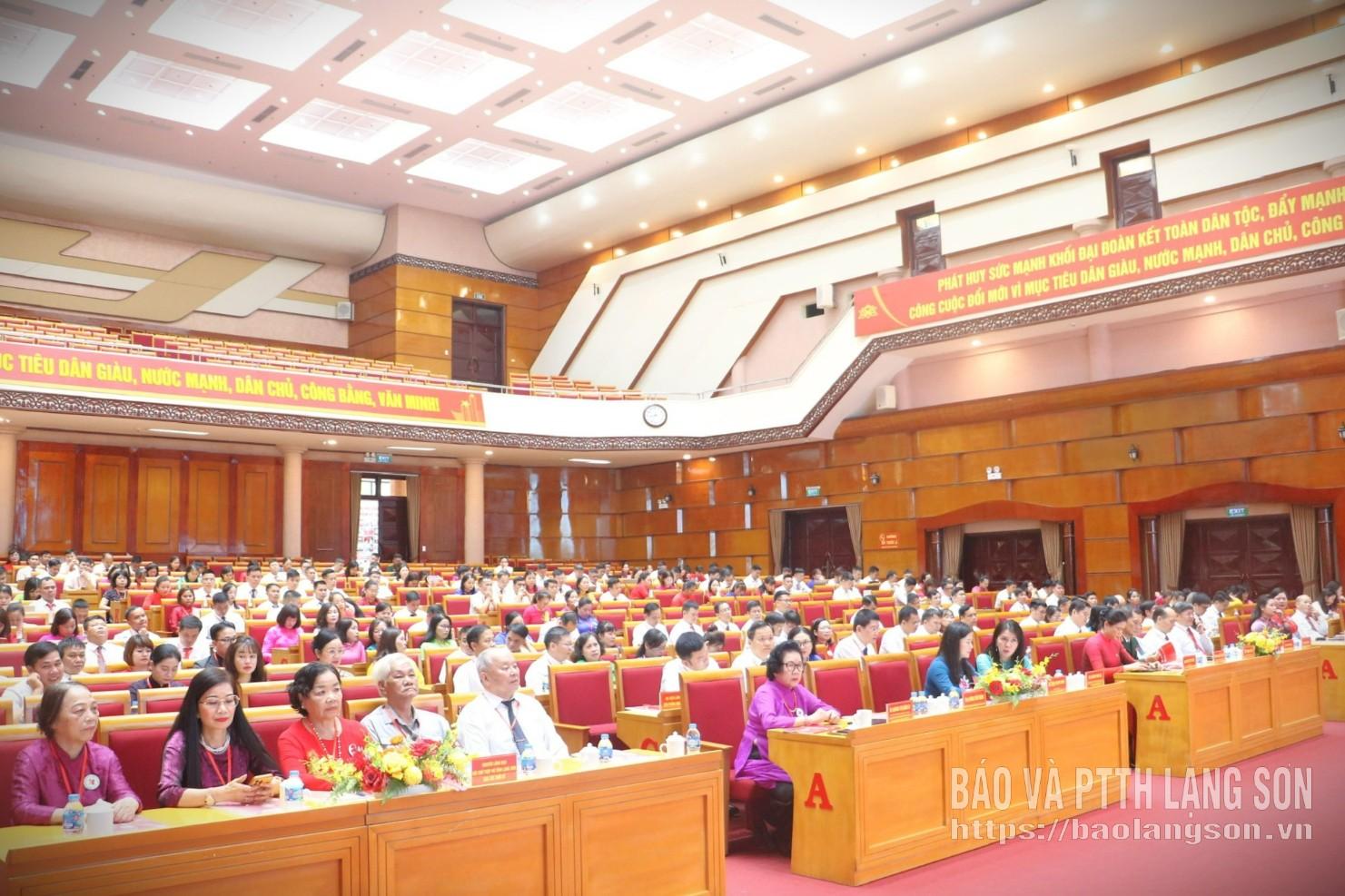 Các đại biểu tham dự đại hội