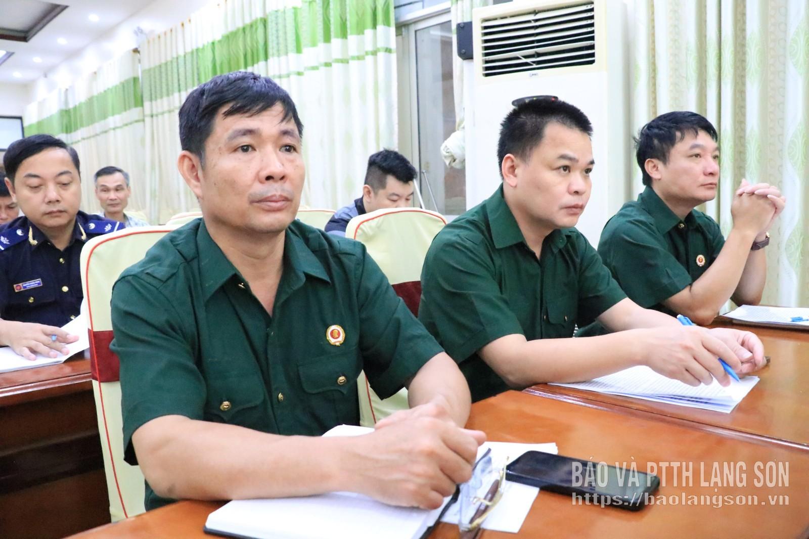 Các đại biểu dự hội nghị tập huấn