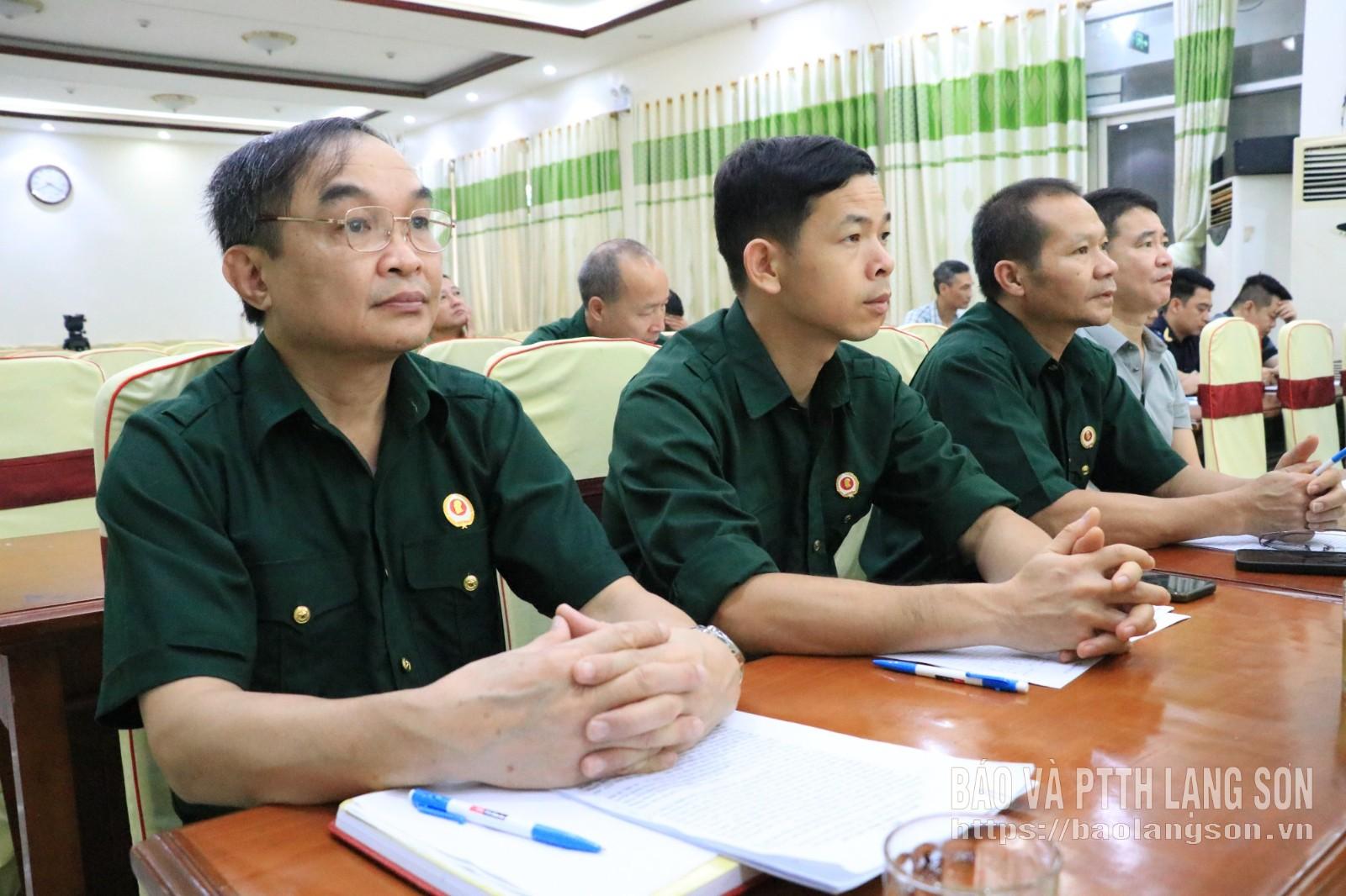Các đại biểu dự hội nghị