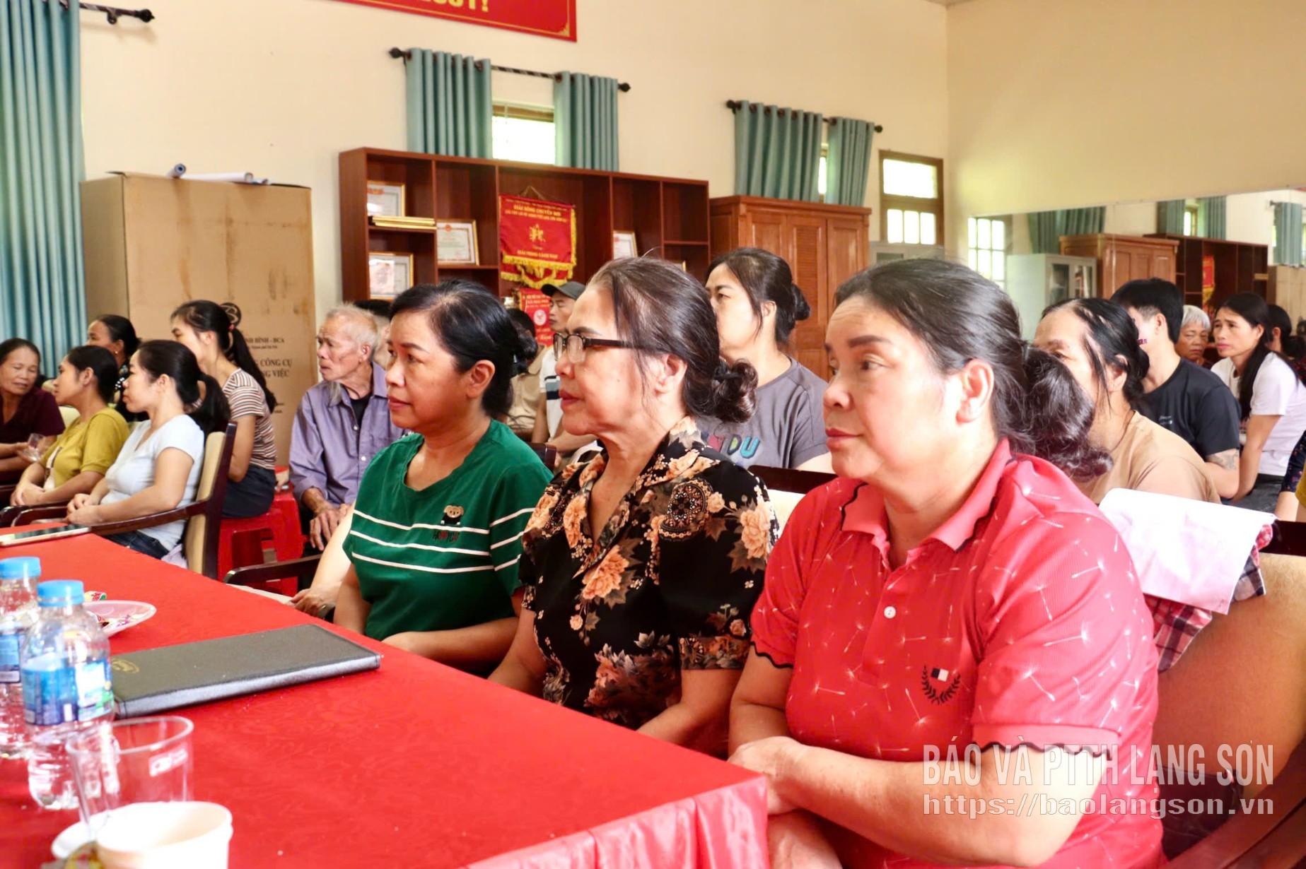 Các đại biểu tham dự hội nghị