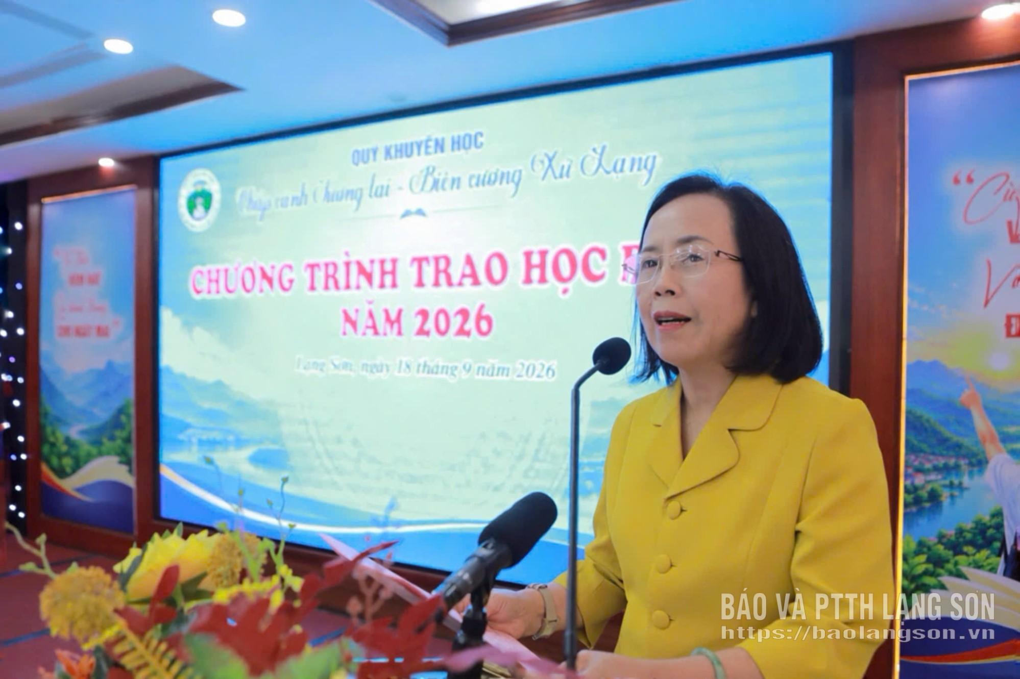 Đồng chí Đoàn Thị Hậu, Phó Bí thư Thường trực Tỉnh ủy, Chủ tịch HĐND tỉnh phát biểu tại chương trình